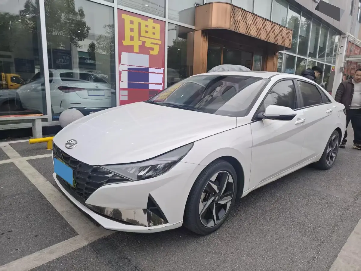 2021 Hyundai Elantra 1.5L 115HP L4 CVT