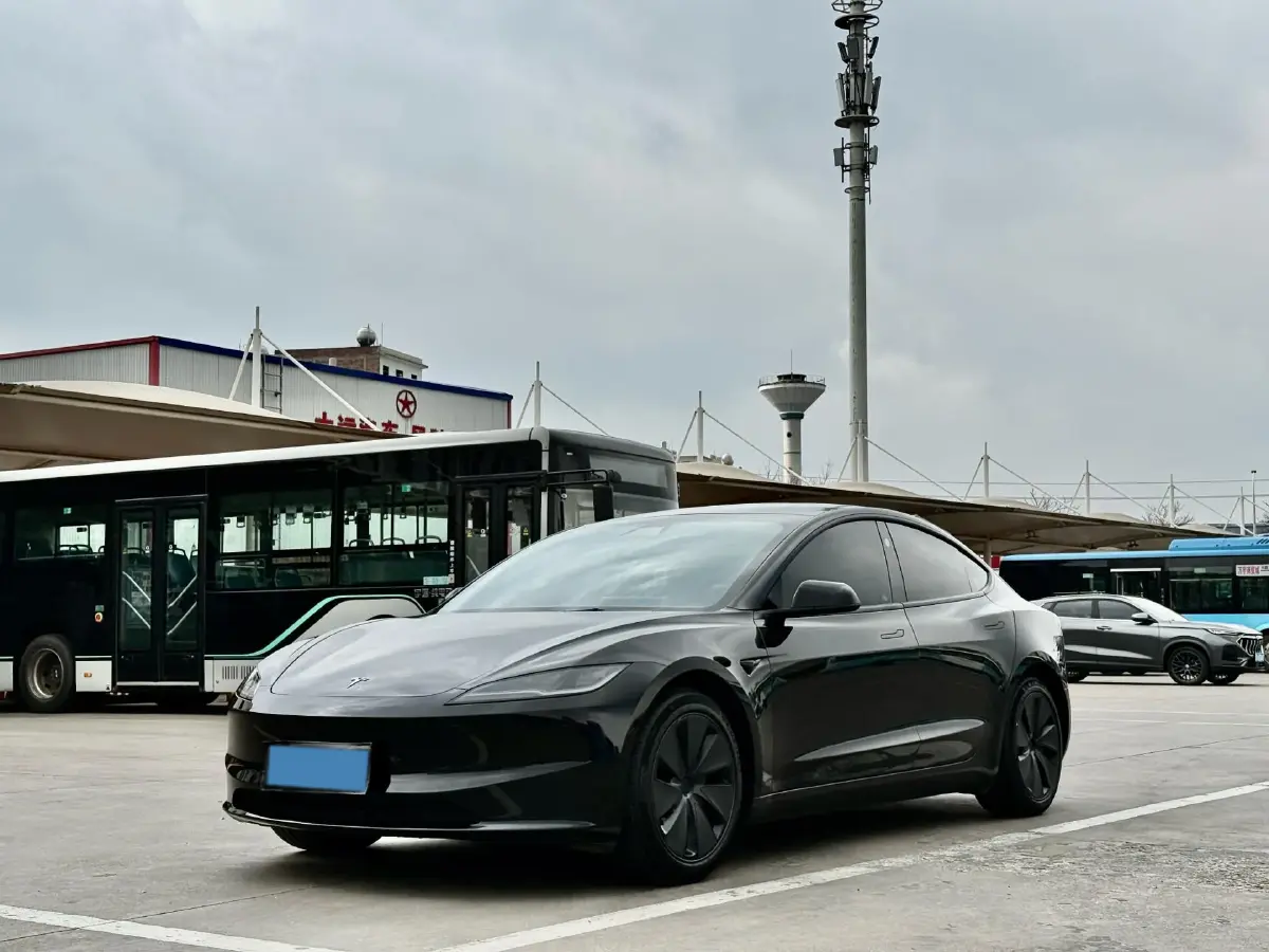 2023 HYPTEC GT BEV 80KWH