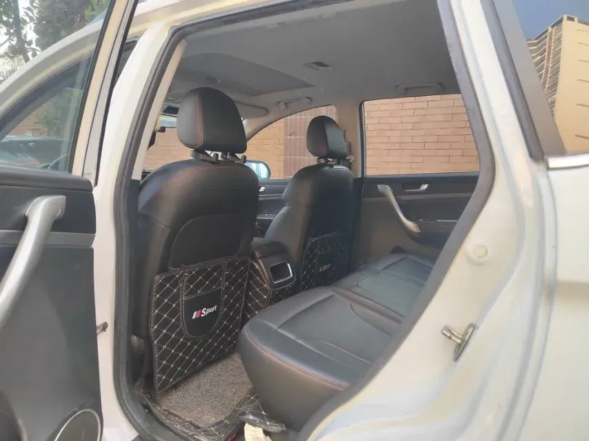 2017 Haval M6 1.5T 150HP L4 6AT,autocango,china used car exporter,china ev exporter,chinese used car exporter,chinese used ev exporter