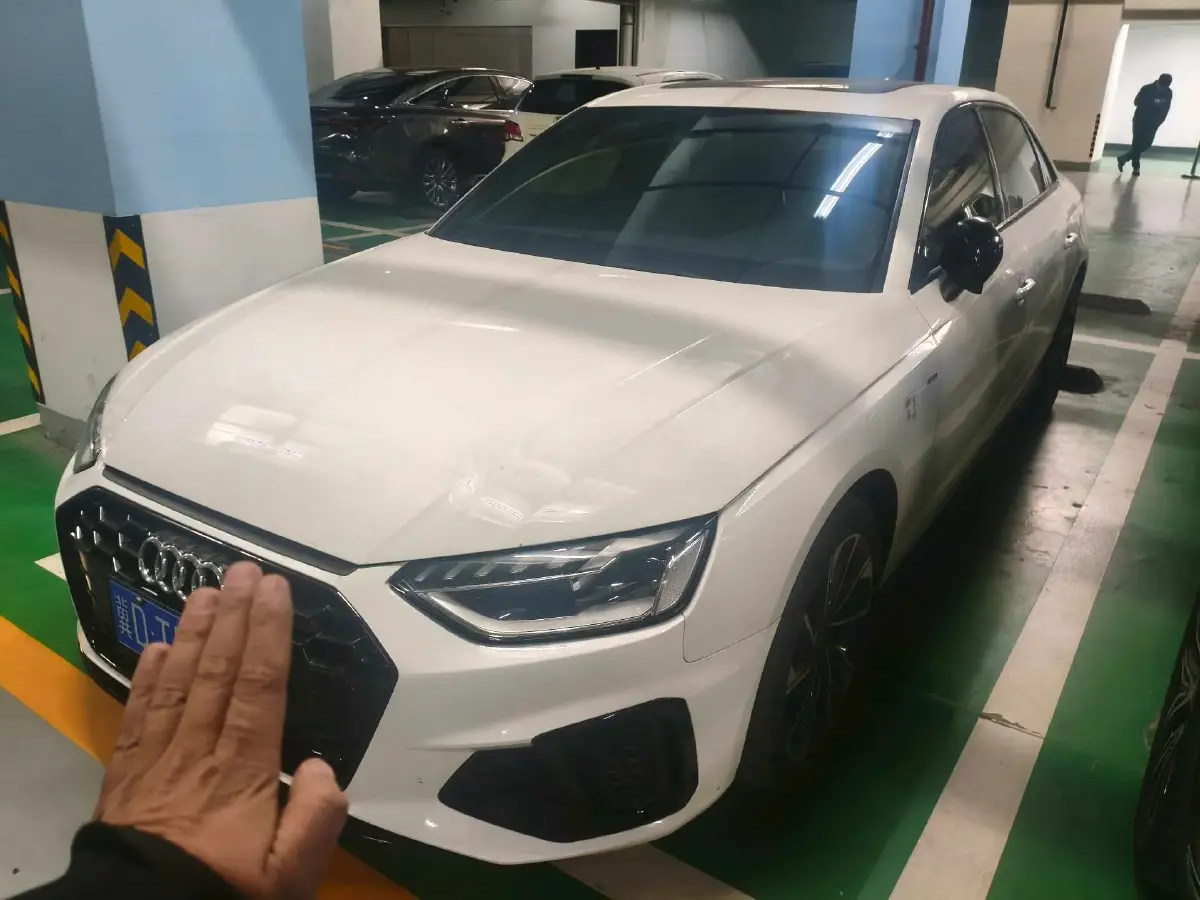 2023 Audi A4L 2.0T 190HP L4 7DCT