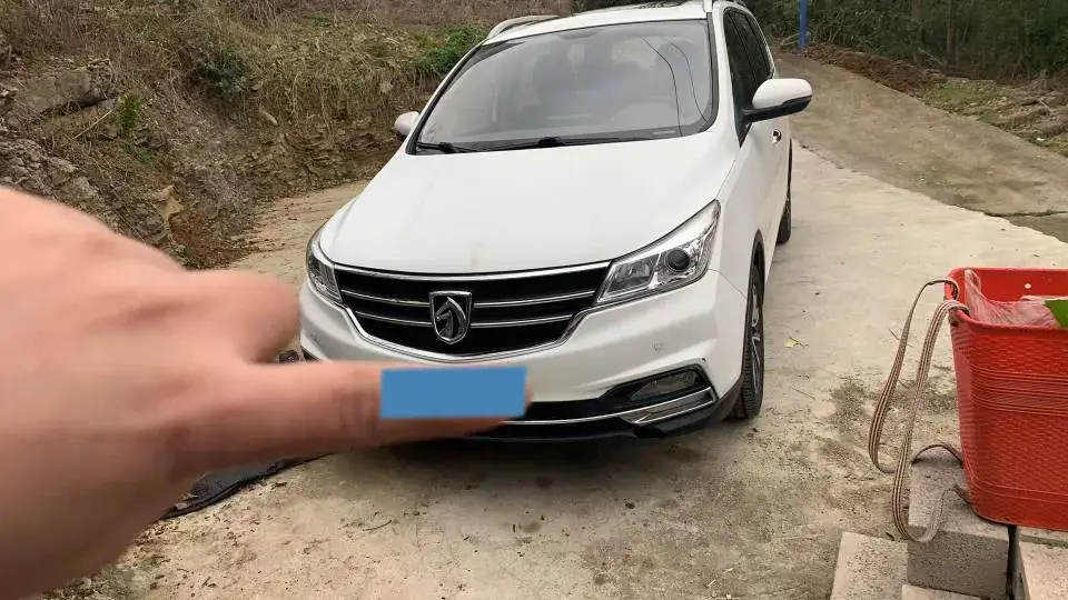 2017 BaoJun 730 1.5T 150HP L4 6MT