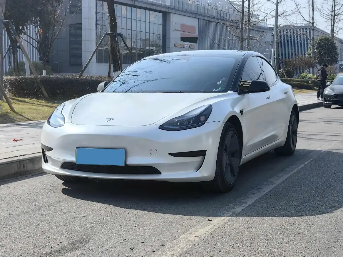 2022 Tesla Model 3 BEV 60KWH