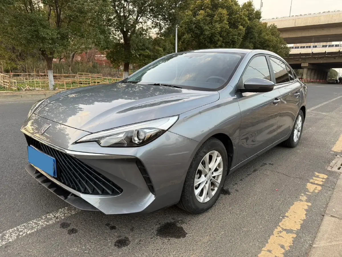 2023 Roewe i5 1.5L 129HP L4 5MT