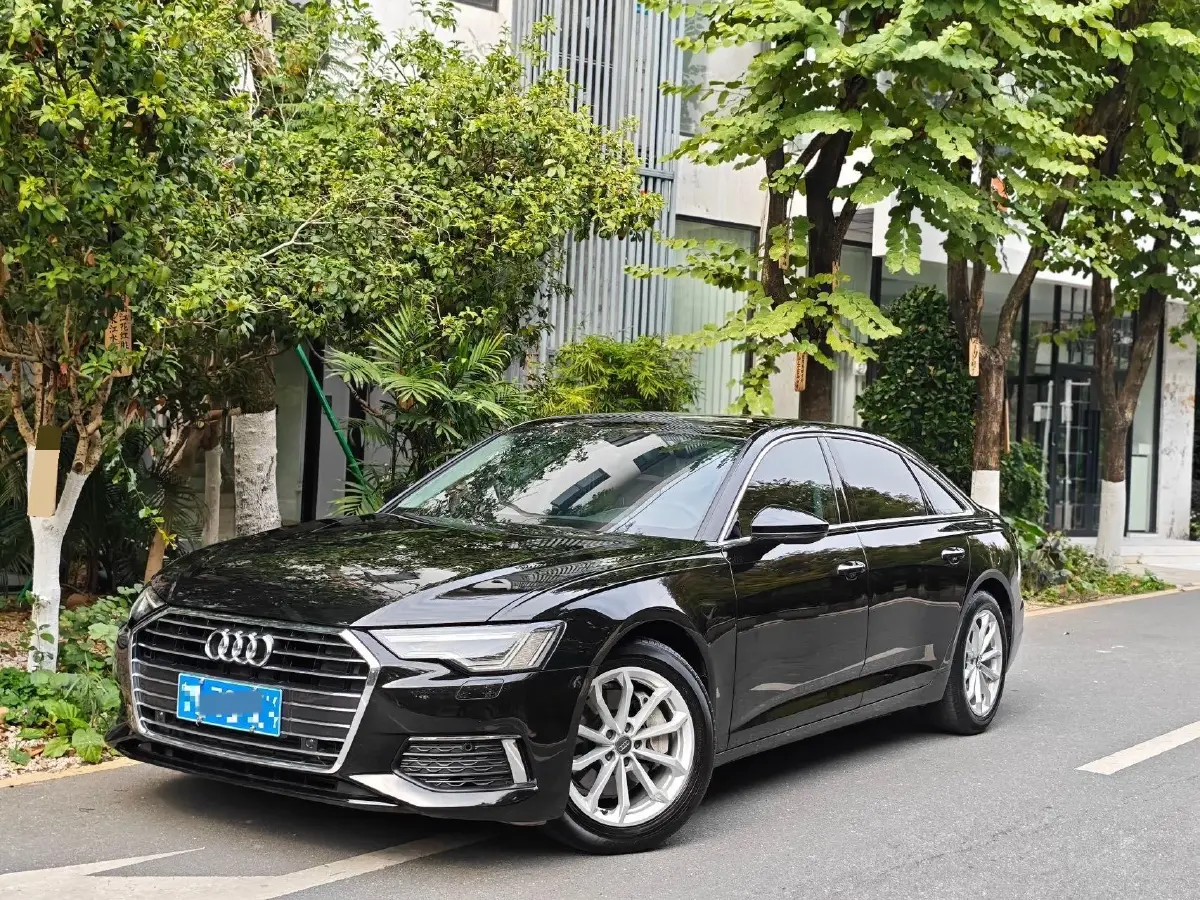 2020 Audi A6L 2.0T 190HP L4 7DCT