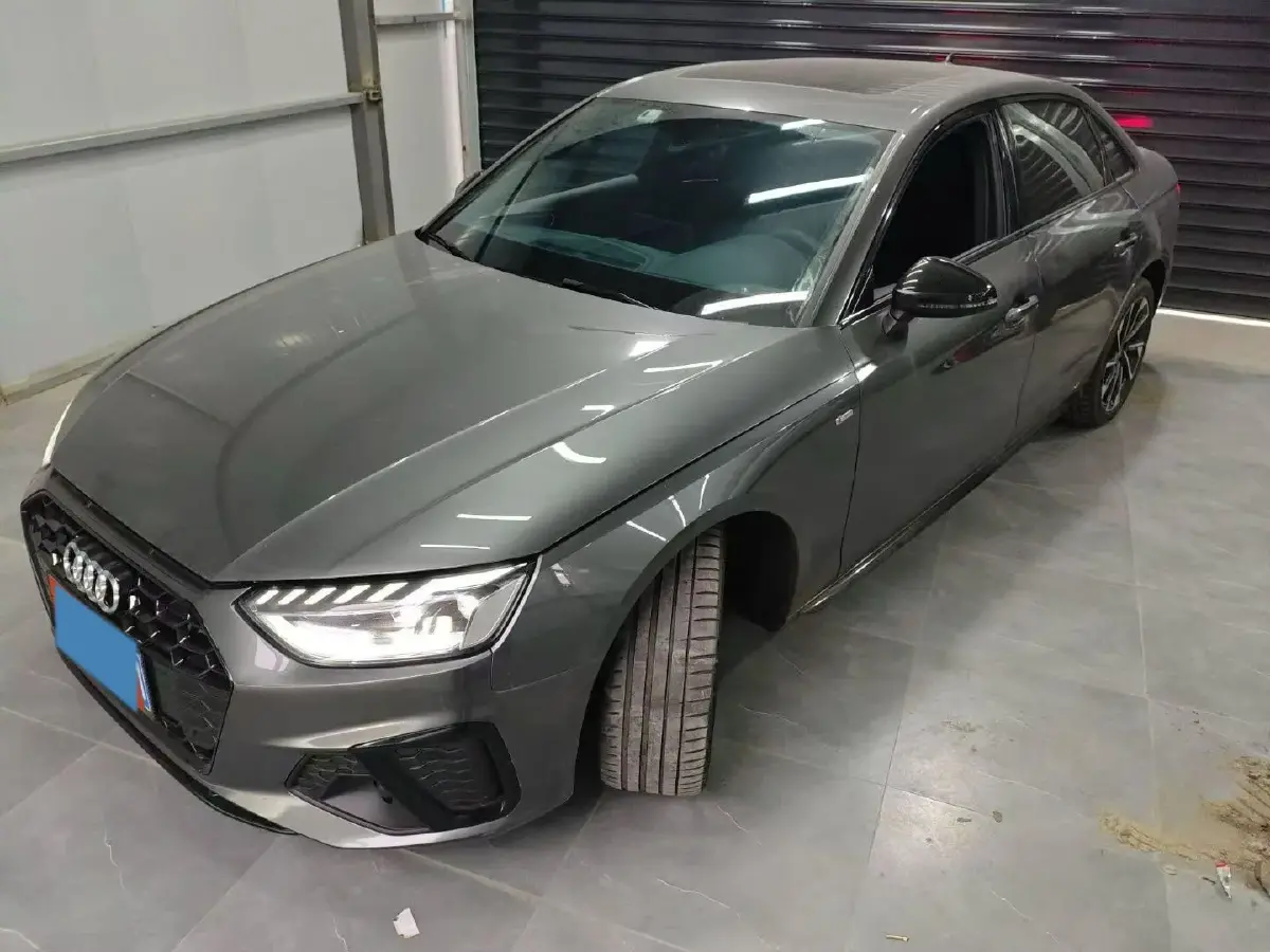 2023 Audi A4L 2.0T 190HP L4 7DCT