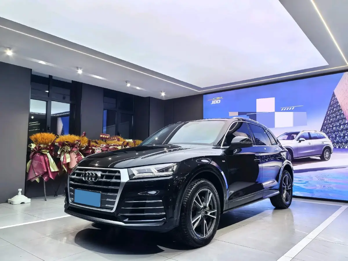 2020 Audi Q5L 2.0T 252HP L4 7DCT