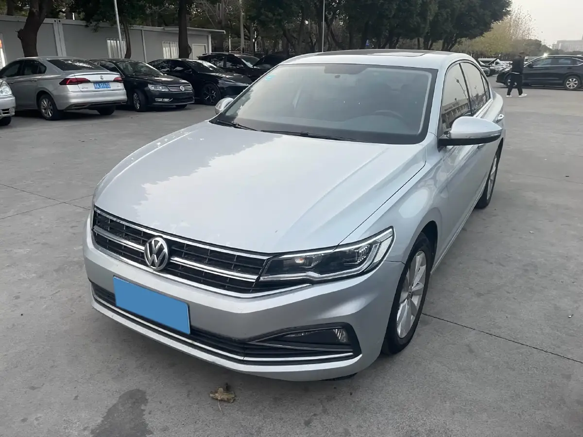 2020 Volkswagen Bora 1.5L 113HP L4 6AT