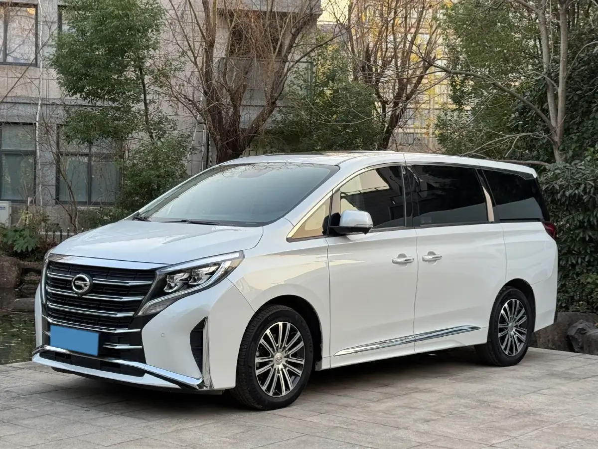 2021 GAC Trumpchi M8 2.0T 252HP L4 8AT