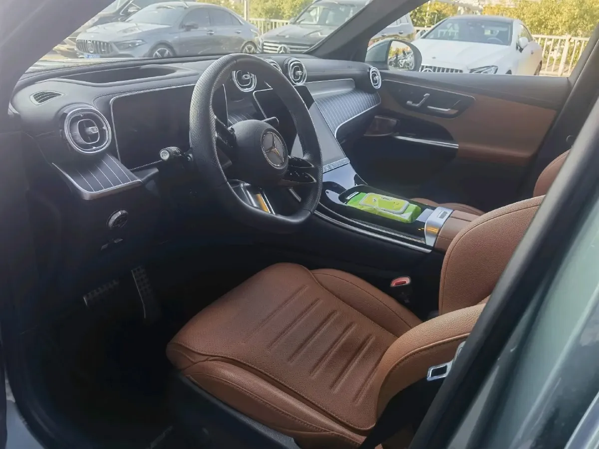 2025 Mercedes-Benz GLC Class 2.0T 258HP L4 9AT,autocango,china used car exporter,china ev exporter,chinese used car exporter,chinese used ev exporter