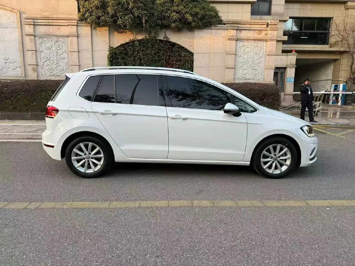 2020 Volkswagen Golf Sportsvan 1.4T 150HP L4 7DCT,autocango,china used car exporter,china ev exporter,chinese used car exporter,chinese used ev exporter