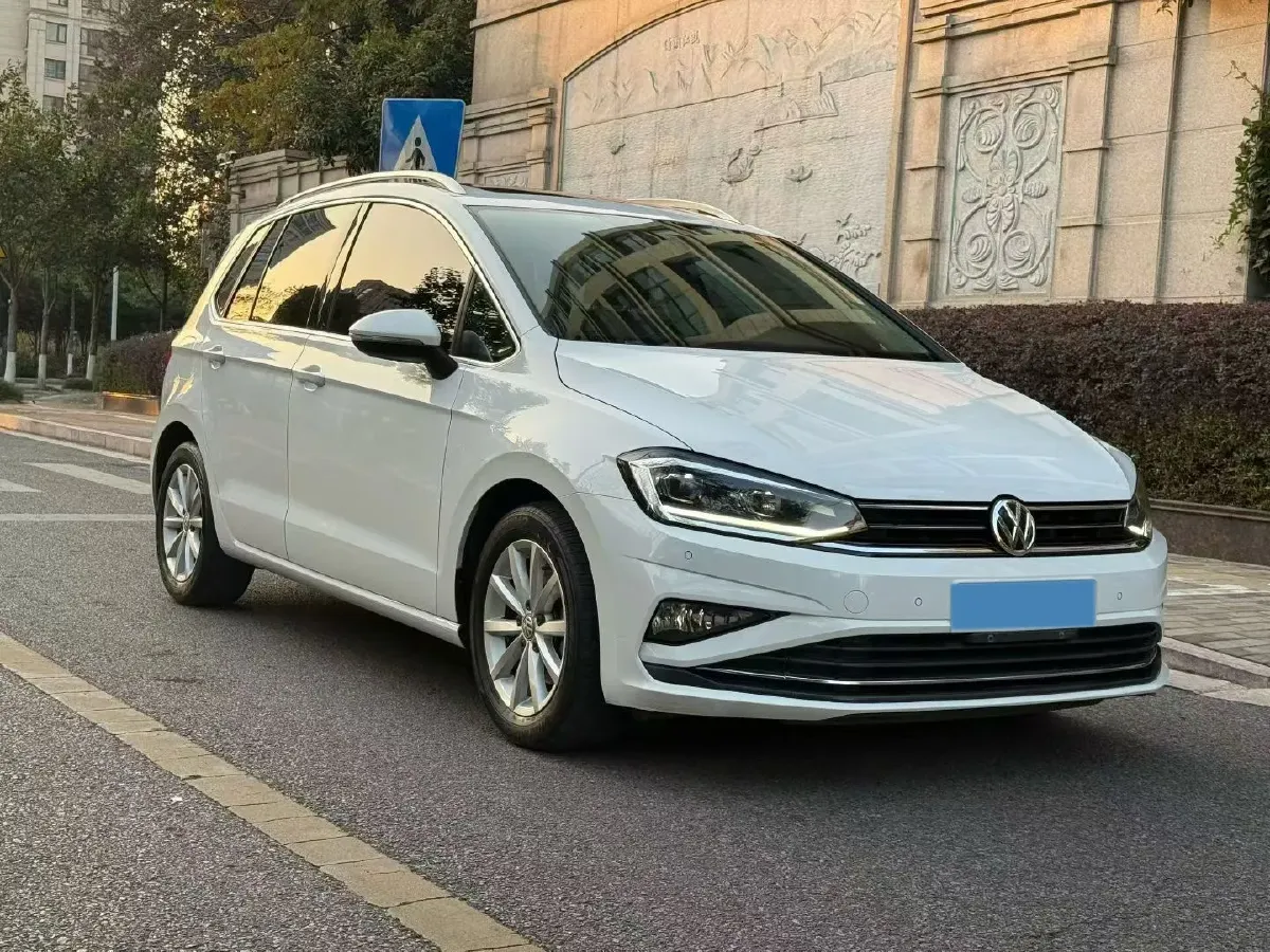 2020 Volkswagen Golf Sportsvan 1.4T 150HP L4 7DCT,autocango,china used car exporter,china ev exporter,chinese used car exporter,chinese used ev exporter