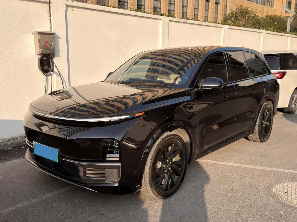 2023 Li L8 Range Extended 154HP REEV 40.9KWH