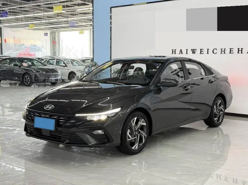 2023 Hyundai Elantra 1.5L 115HP L4 CVT