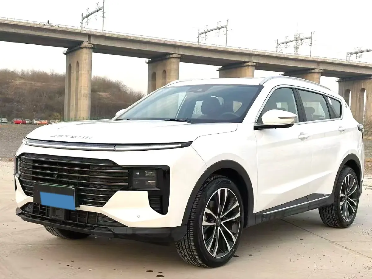 2025 Jetour X70 Plus 1.5T 184HP L4 7DCT