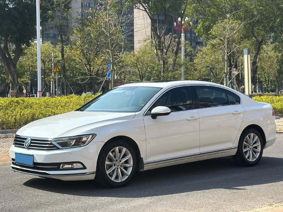 2017 Volkswagen Magotan 1.8T 180HP L4 7DCT