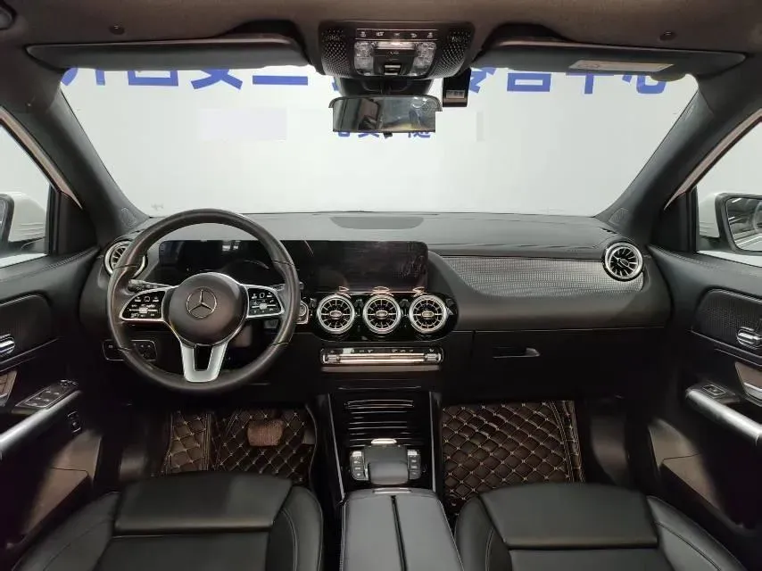 2023 Mercedes-Benz GLA Class 2.0T 190HP L4 8DCT,autocango,china used car exporter,china ev exporter,chinese used car exporter,chinese used ev exporter