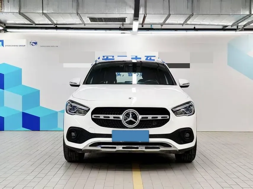 2023 Mercedes-Benz GLA Class 2.0T 190HP L4 8DCT,autocango,china used car exporter,china ev exporter,chinese used car exporter,chinese used ev exporter