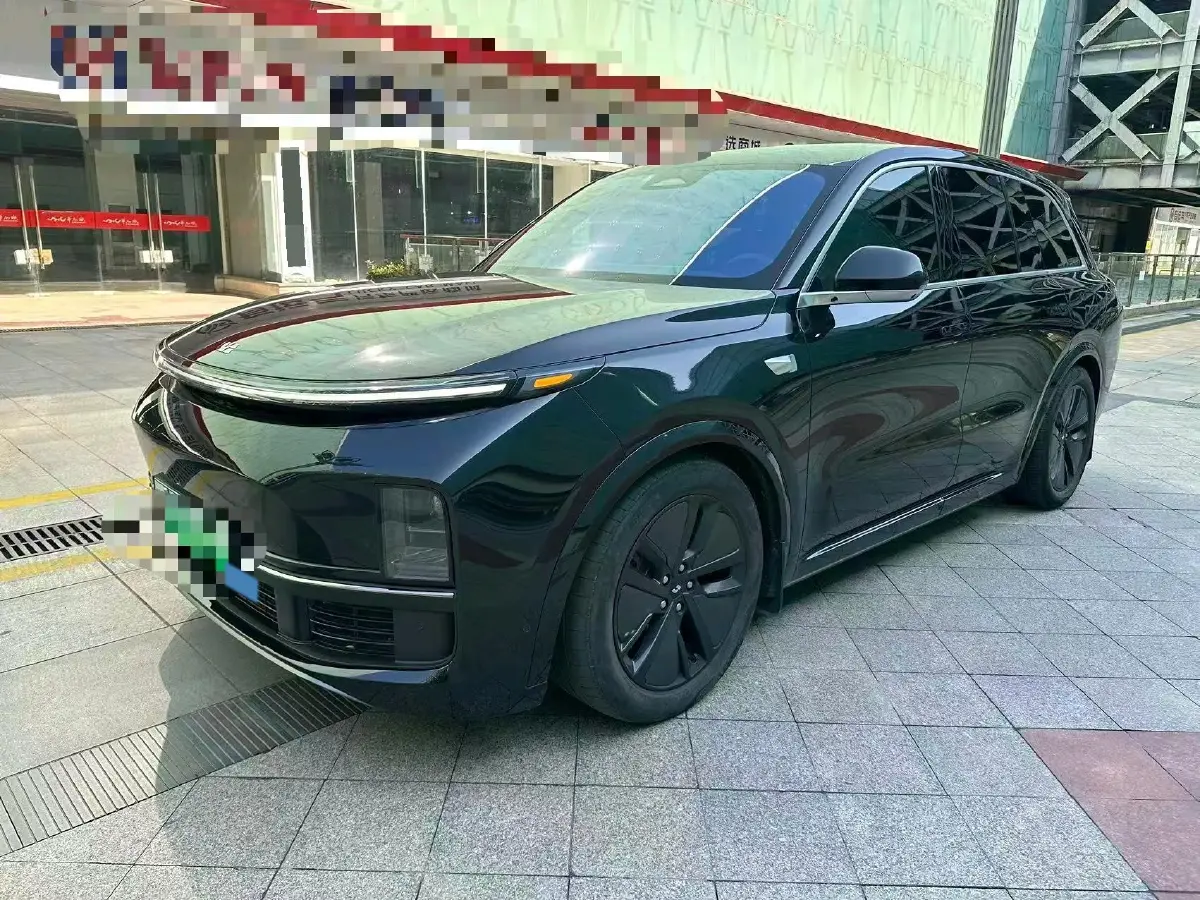 2024 Volvo S60 2.0T 197HP L4 7DCT