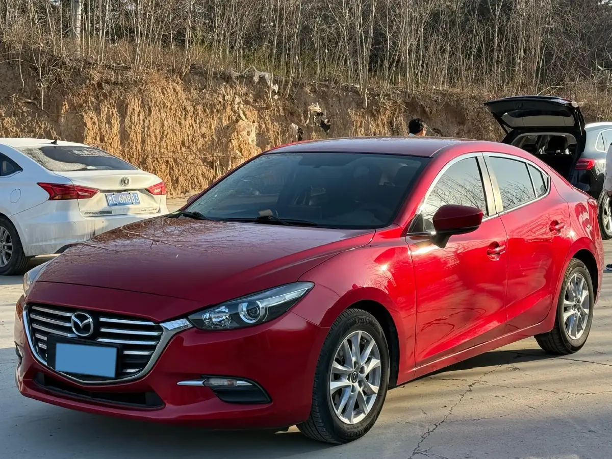 2017 Mazda 3 Axela 1.5L 117HP L4 6AT