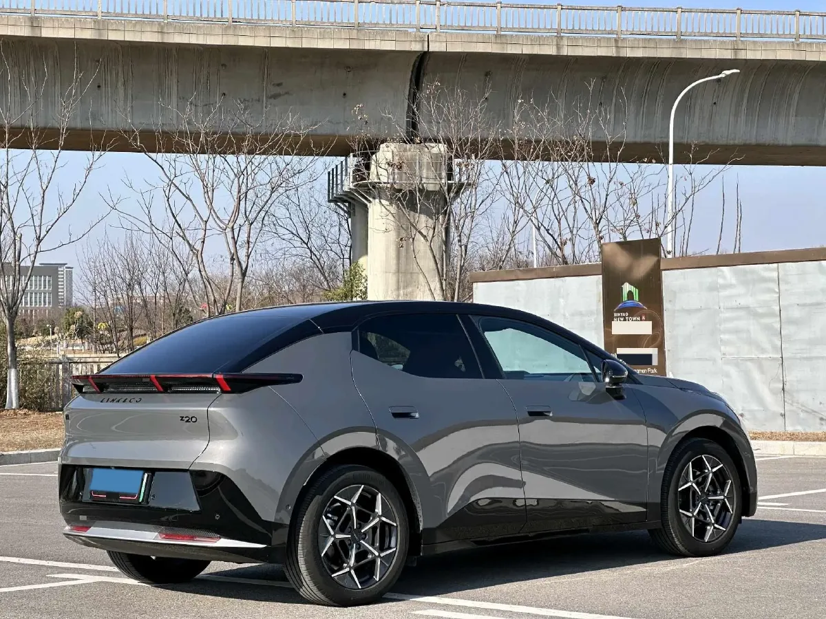 2025 Dongfeng Z9 2.0T 258HP L4 8AT,autocango,china used car exporter,china ev exporter,chinese used car exporter,chinese used ev exporter