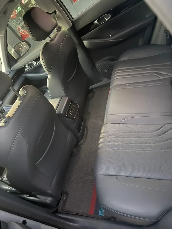 2024 Geely Emgrand L HiP 1.5T 181HP L4 3DHT PHEV 15.5KWH,autocango,china used car exporter,china ev exporter,chinese used car exporter,chinese used ev exporter