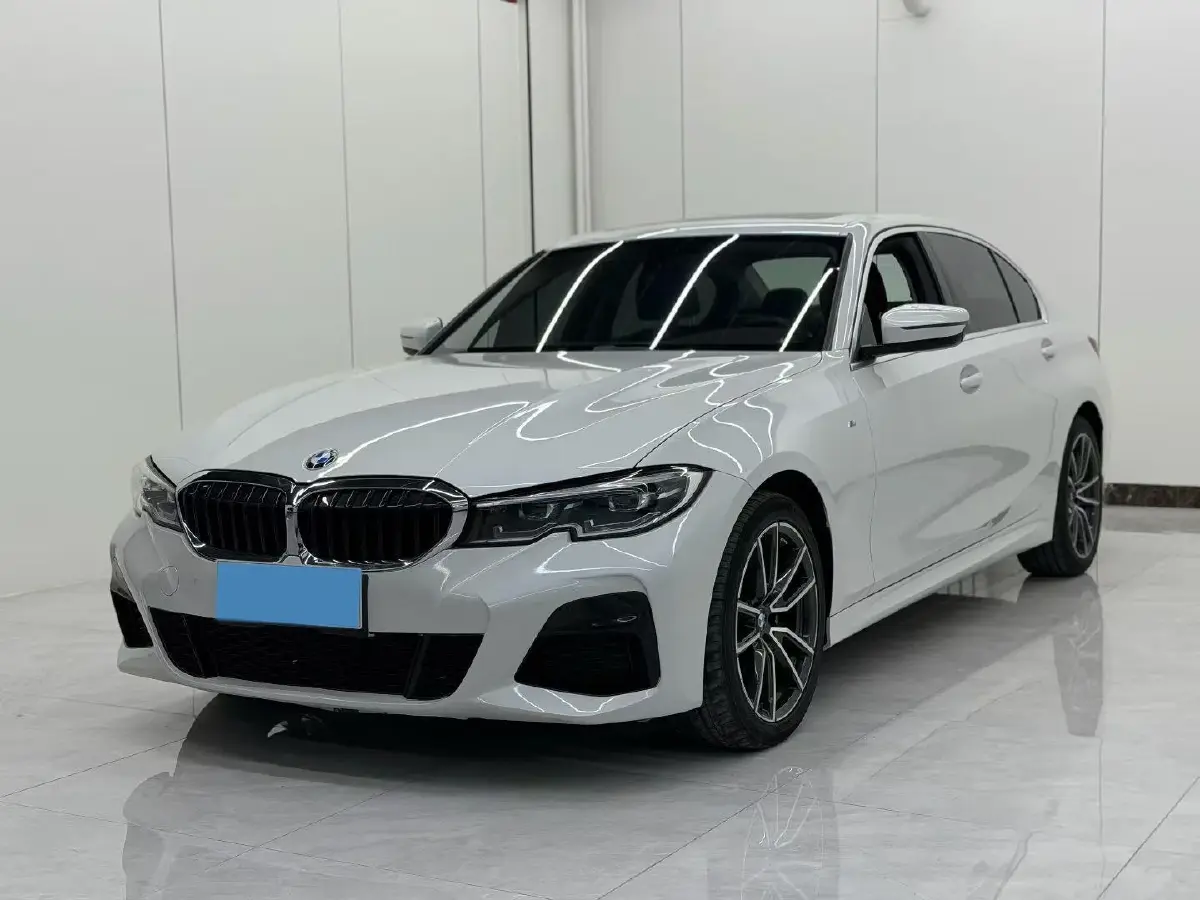 2022 BMW 3 Series 2.0T 156HP L4 8AT