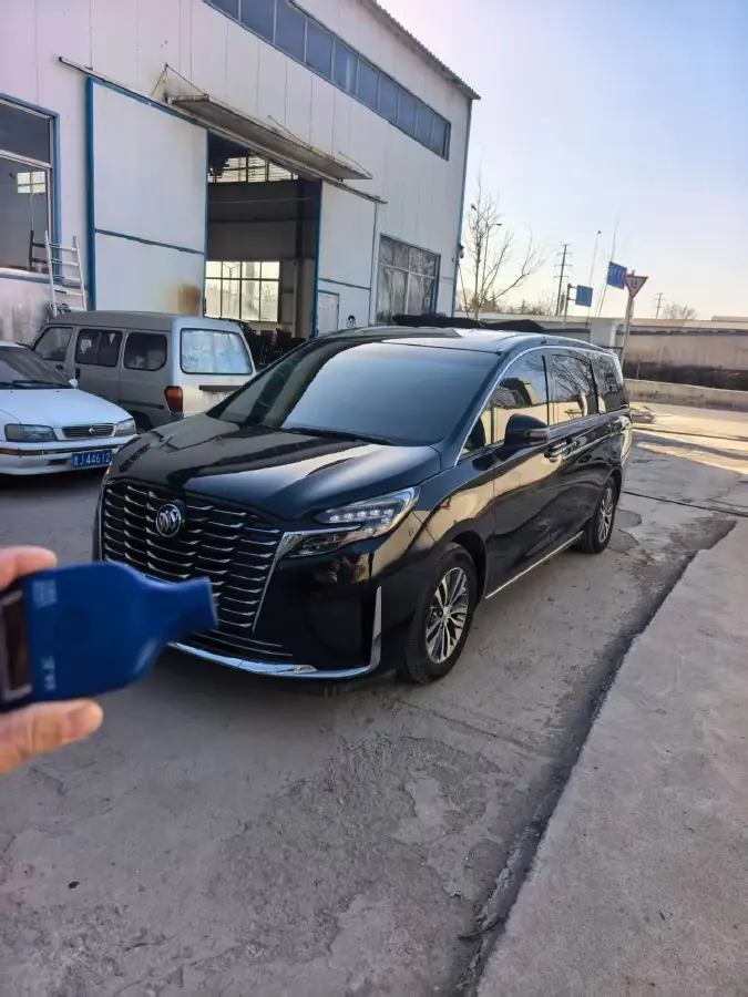 2023 Buick GL8 2.0T 237HP L4 9AT