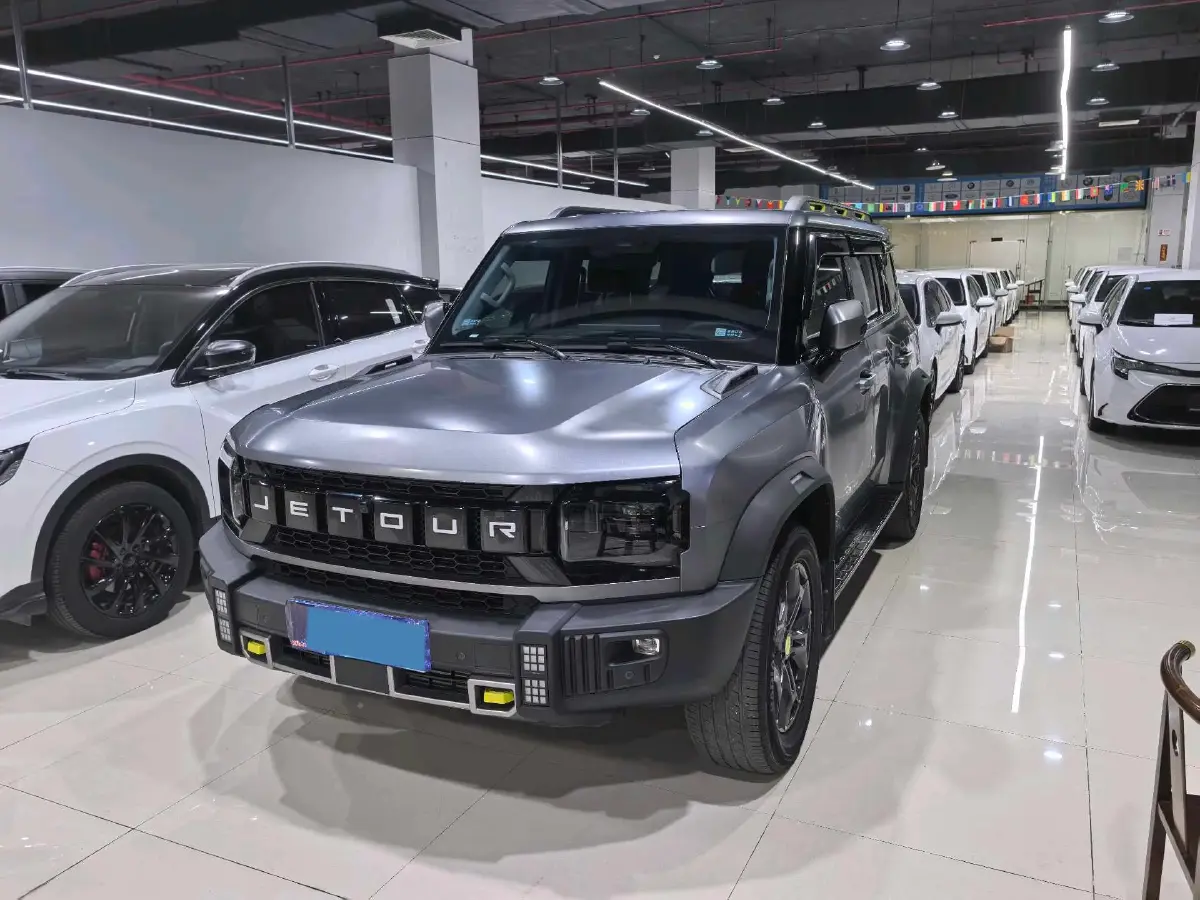 2023 Jetour Traveller 2.0T 254HP L4 7DCT
