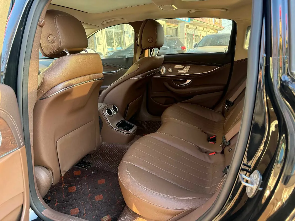 2021 Mercedes-Benz E Class 2.0T 258HP L4 9AT,autocango,china used car exporter,china ev exporter,chinese used car exporter,chinese used ev exporter