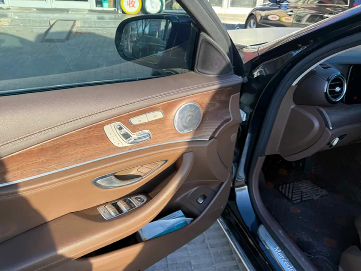 2021 Mercedes-Benz E Class 2.0T 258HP L4 9AT,autocango,china used car exporter,china ev exporter,chinese used car exporter,chinese used ev exporter