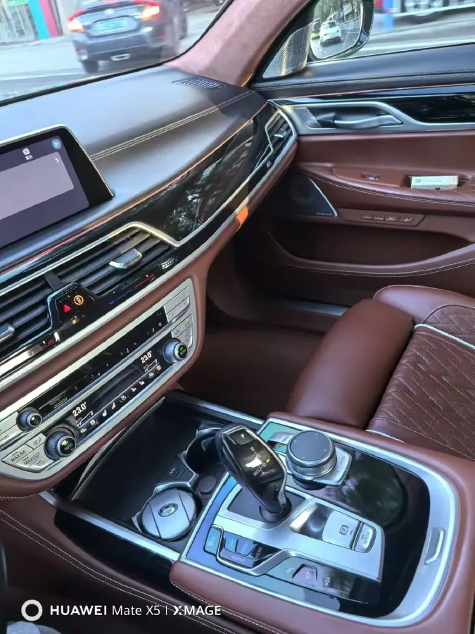 2021 BMW 7 Series 3.0T 340HP L6 8AT,autocango,china used car exporter,china ev exporter,chinese used car exporter,chinese used ev exporter