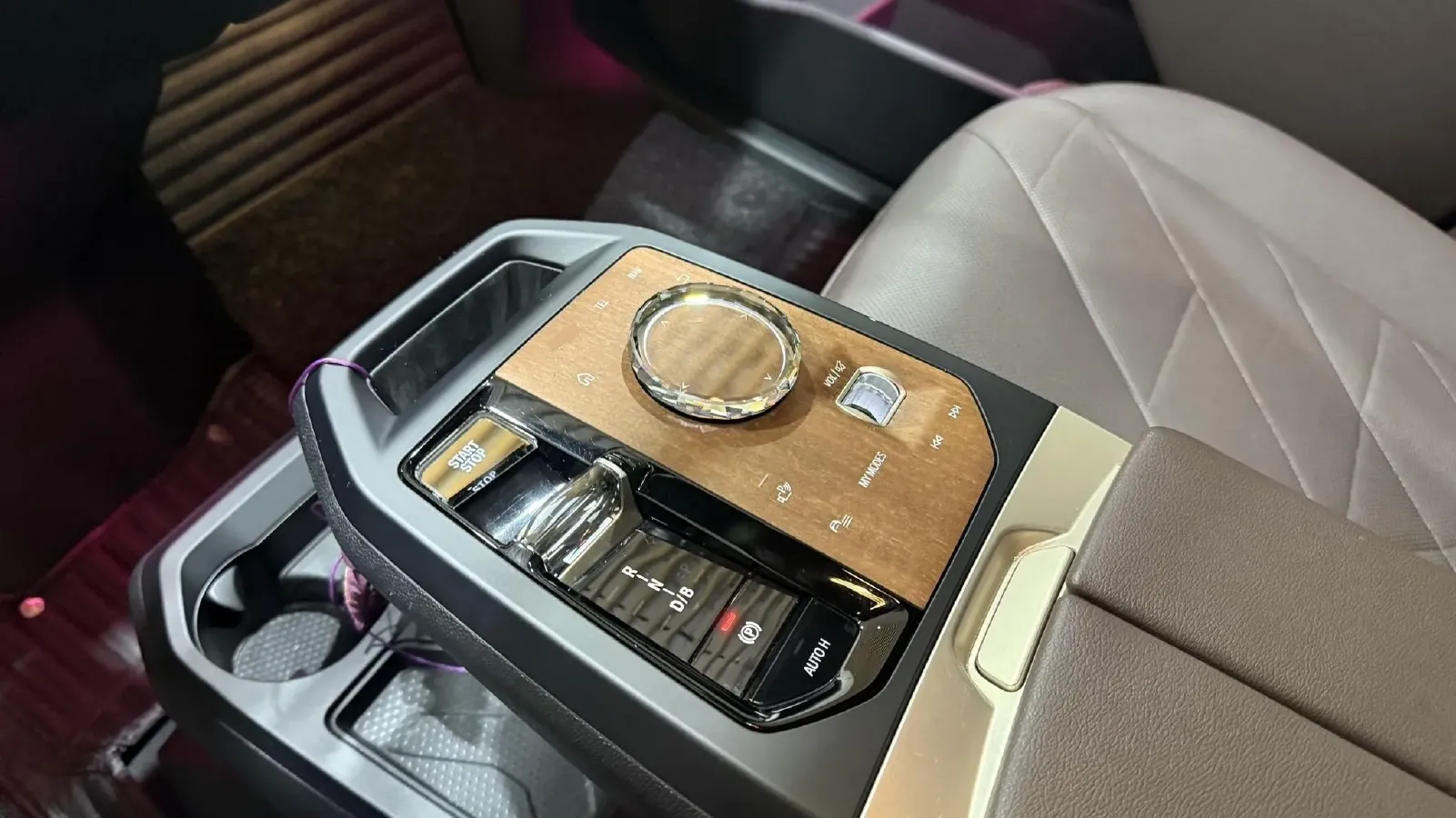 2022 BMW iX BEV 76.6KWH,autocango,china used car exporter,china ev exporter,chinese used car exporter,chinese used ev exporter