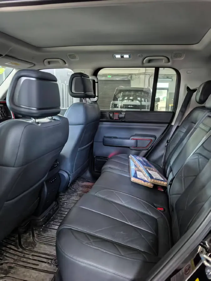 2025 FangChengBao Bao 5 1.5T 194HP L4 E-CVT PHEV 31.8KWH,autocango,china used car exporter,china ev exporter,chinese used car exporter,chinese used ev exporter