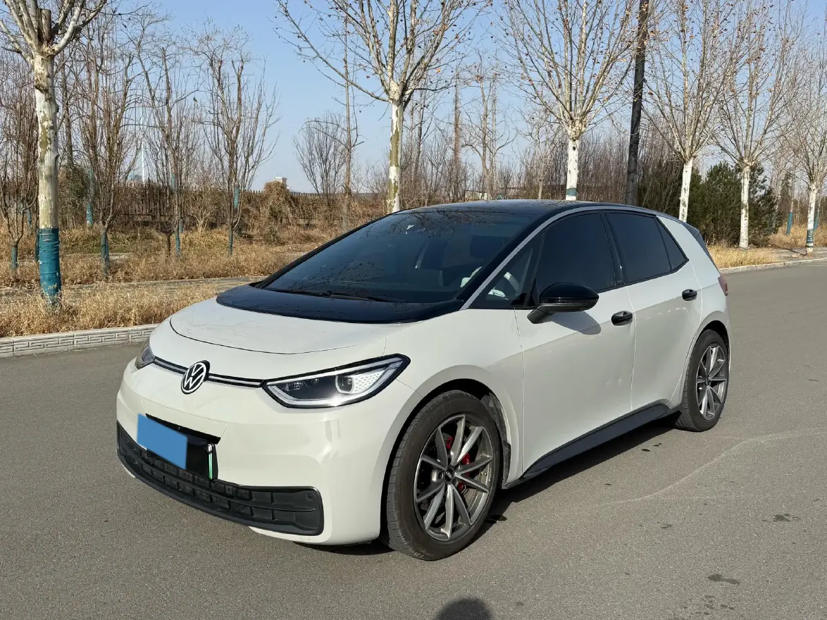 2025 Volkswagen ID.3 BEV 52.8KWH