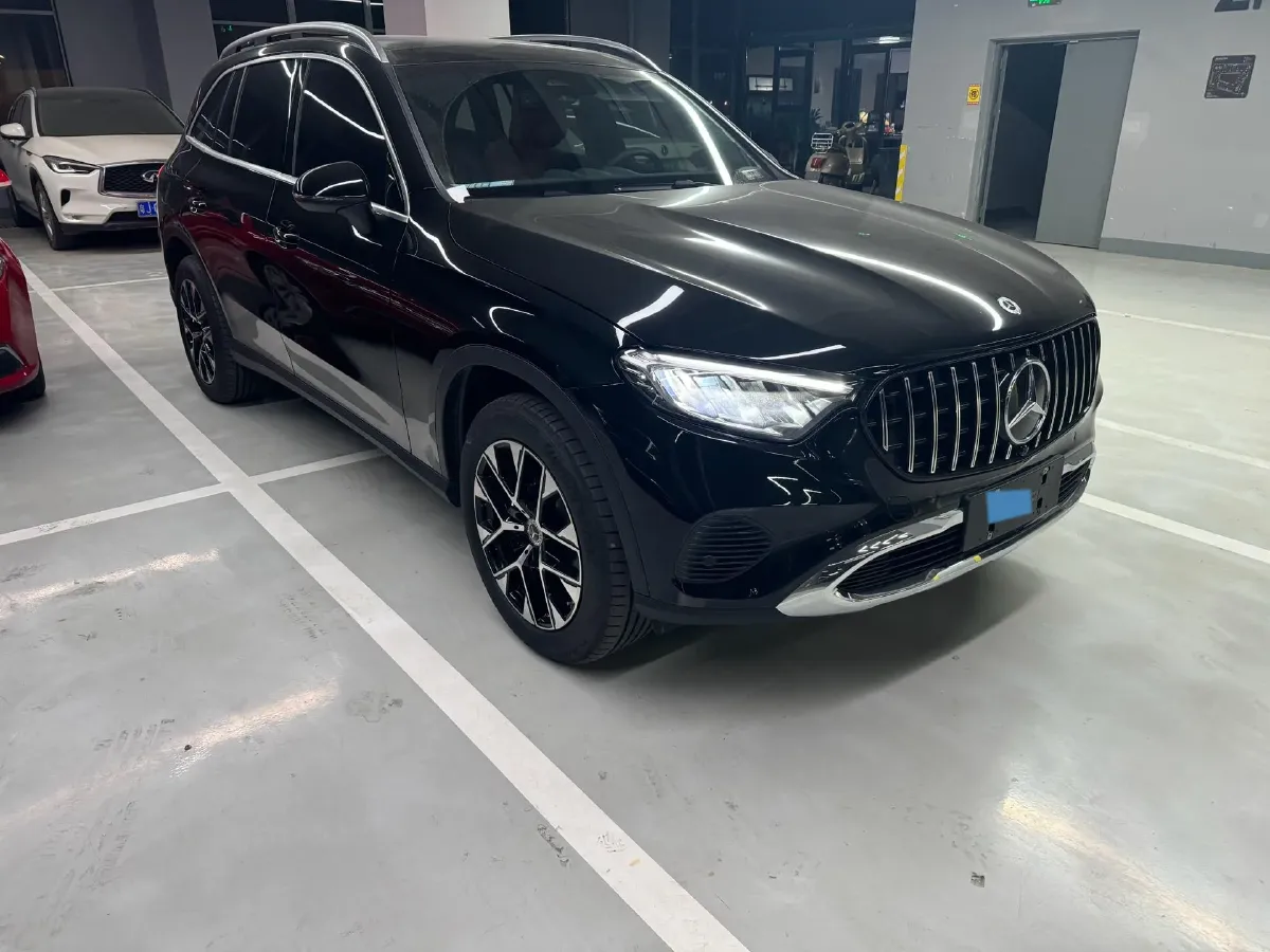2024 Mercedes-Benz GLC Class 2.0T 204HP L4 9AT,autocango,china used car exporter,china ev exporter,chinese used car exporter,chinese used ev exporter