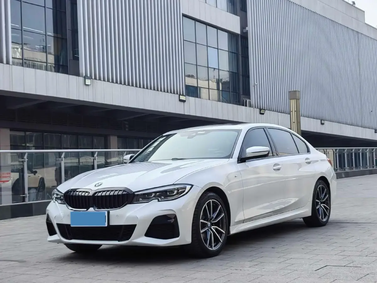 2021 BMW 3 Series 2.0T 184HP L4 8AT