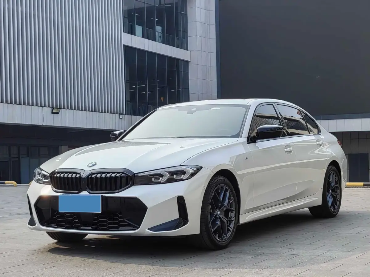 2025 BMW 3 Series 2.0T 245HP L4 8AT