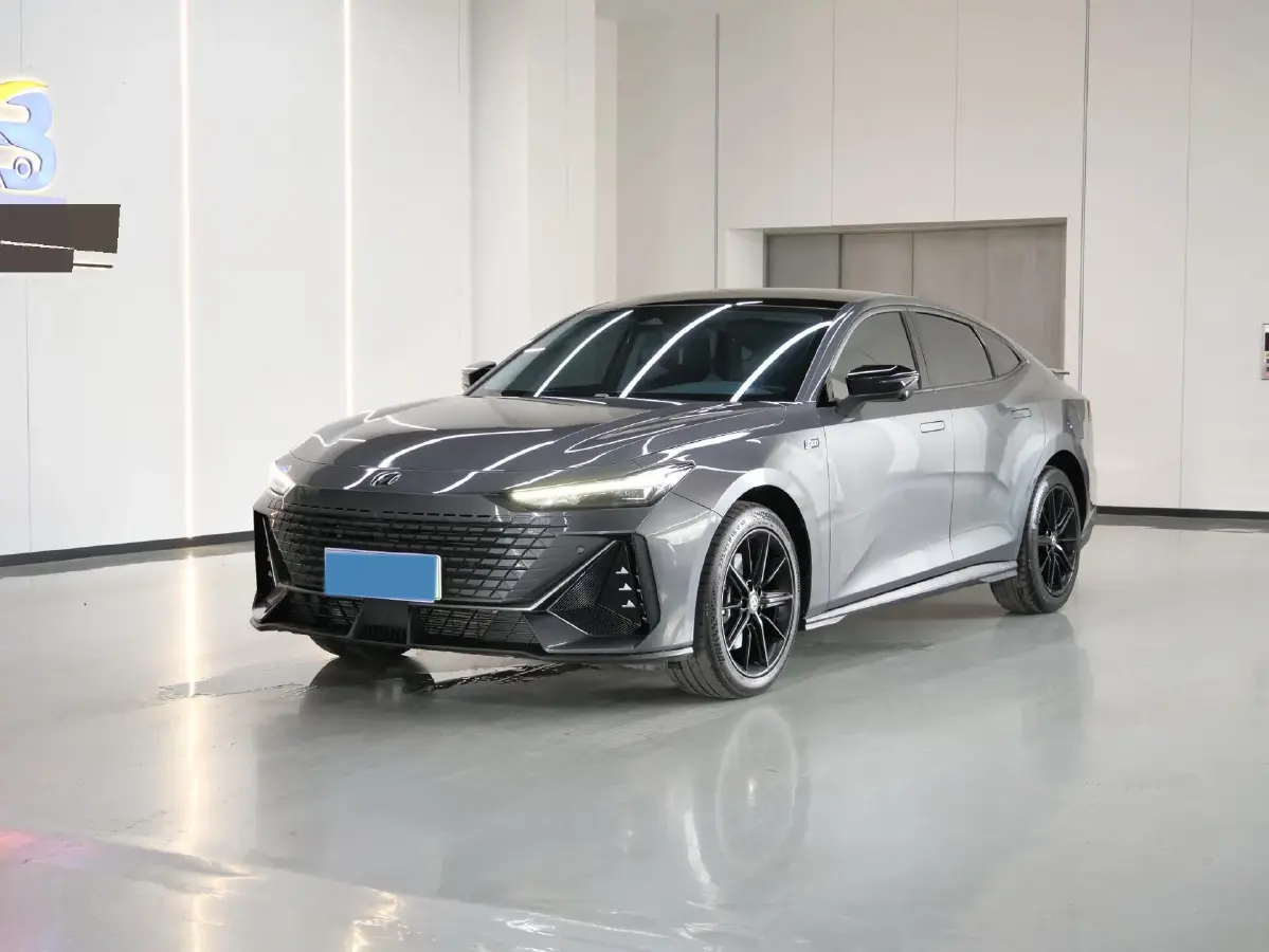 2023 ChangAn UNI-V iDD 1.5T 170HP L4 6TCT PHEV 18.4KWH