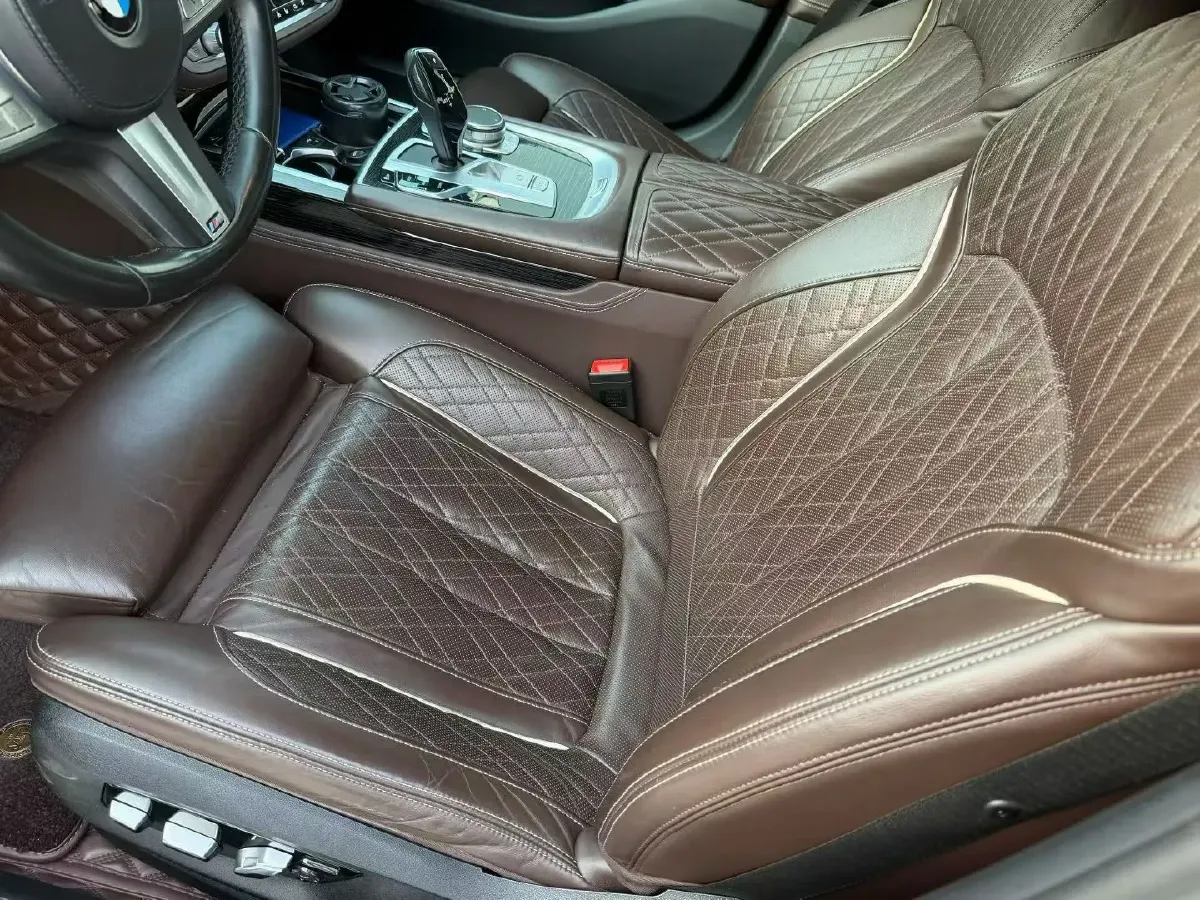 2019 BMW 7 Series 3.0T 340HP L6 8AT,autocango,china used car exporter,china ev exporter,chinese used car exporter,chinese used ev exporter