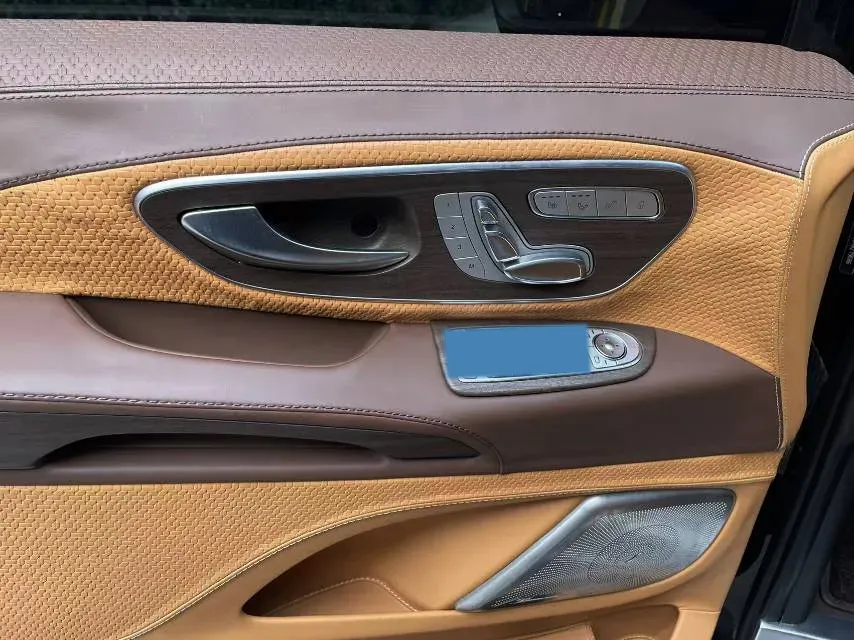 2023 Mercedes-Benz Vito 2.0T 211HP L4 9AT,autocango,china used car exporter,china ev exporter,chinese used car exporter,chinese used ev exporter