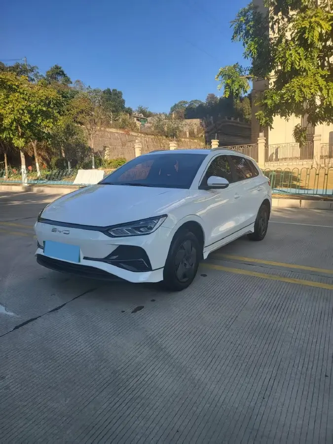 2024 BYD e2 BEV 43.2KWH