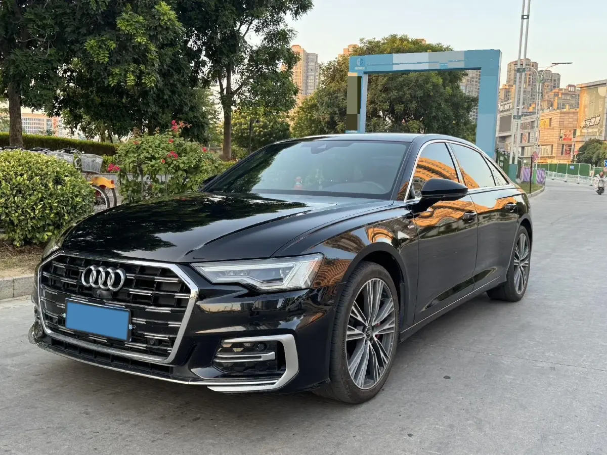 2023 Audi A6L 3.0T 340HP V6 7DCT