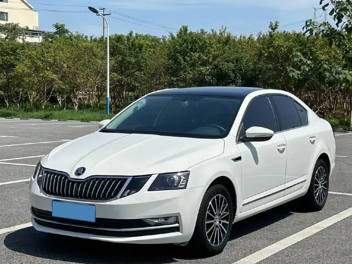 2019 Skoda Octavia 1.5L 116HP L4 6AT