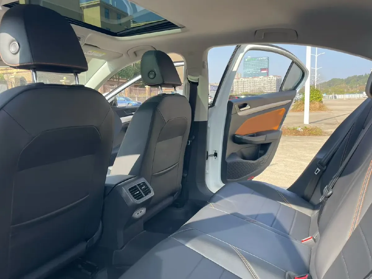 2024 Volkswagen Bora 1.2T 116HP L4 7DCT,autocango,china used car exporter,china ev exporter,chinese used car exporter,chinese used ev exporter