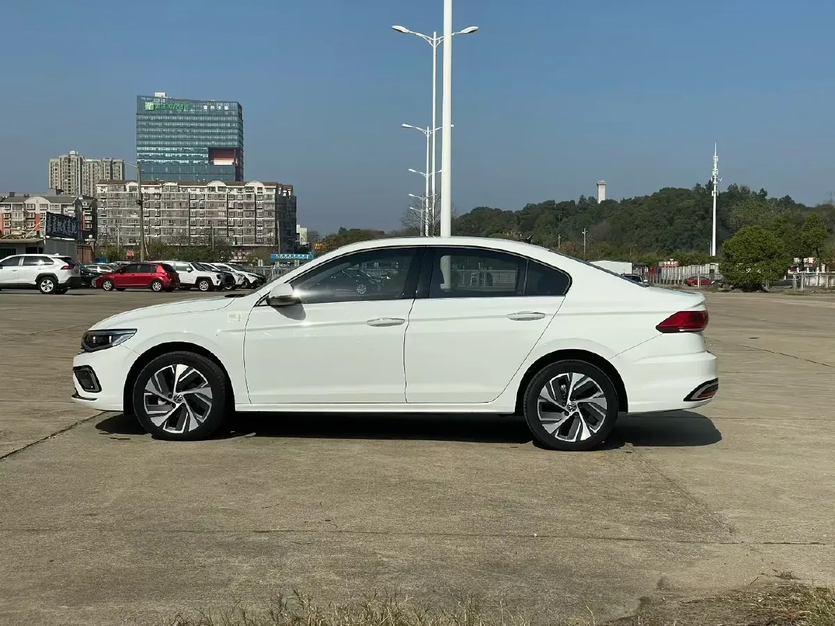 2024 Volkswagen Bora 1.2T 116HP L4 7DCT,autocango,china used car exporter,china ev exporter,chinese used car exporter,chinese used ev exporter