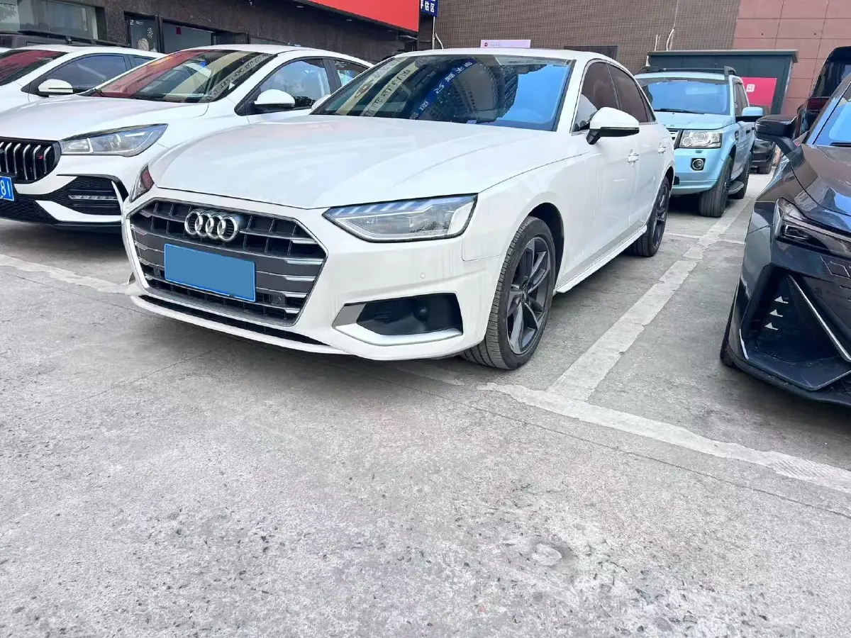 2020 Audi A4L 2.0T 190HP L4 7DCT