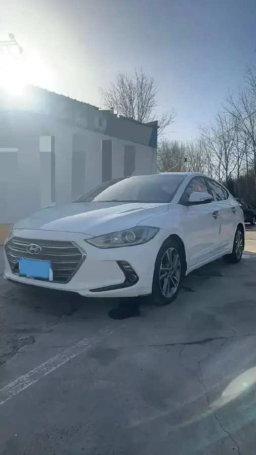 2016 Hyundai Elantra 1.6L 130HP L4 6AT
