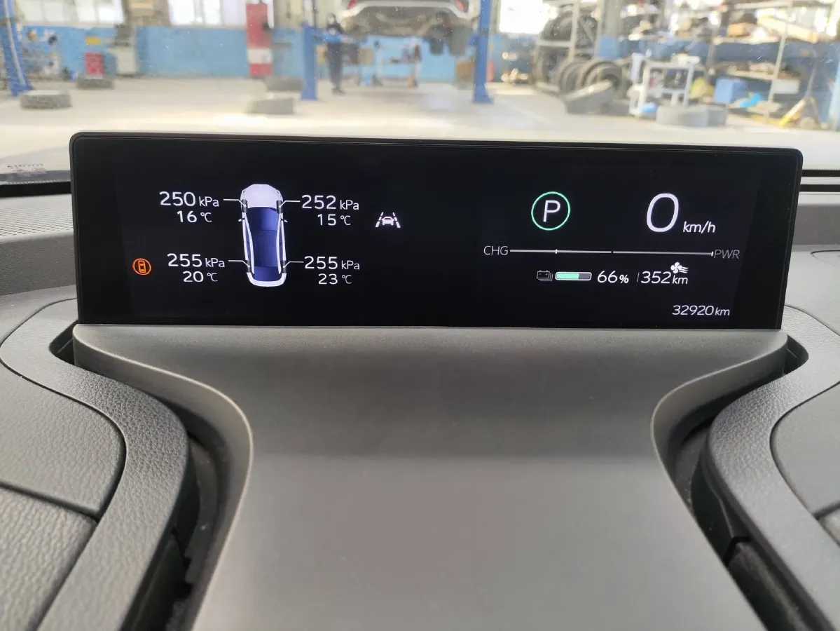 2023 Toyota bZ3 BEV 65.28KWH,autocango,china used car exporter,china ev exporter,chinese used car exporter,chinese used ev exporter