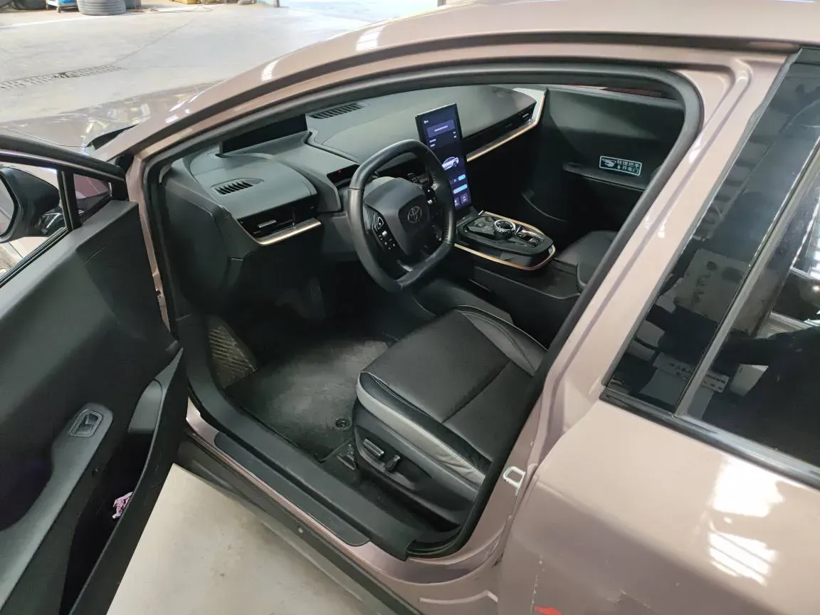 2023 Toyota bZ3 BEV 65.28KWH,autocango,china used car exporter,china ev exporter,chinese used car exporter,chinese used ev exporter