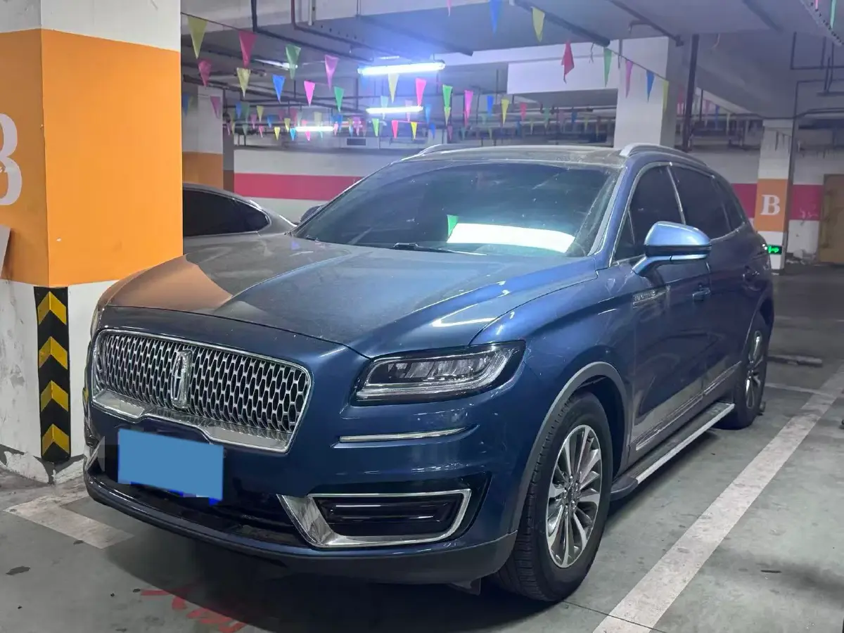 2019 Lincoln Nautilus 2.0T 224HP L4 8AT